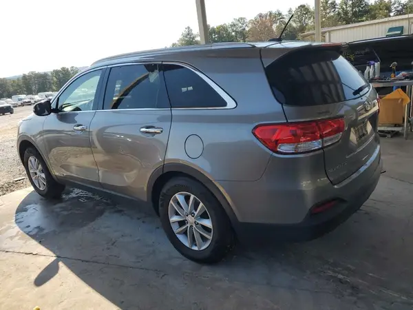 5XYPGDA55GG179863 2016 KIA SORENTO - Image 2