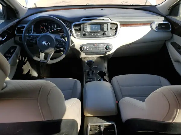 5XYPGDA55GG179880 2016 KIA SORENTO - Image 8