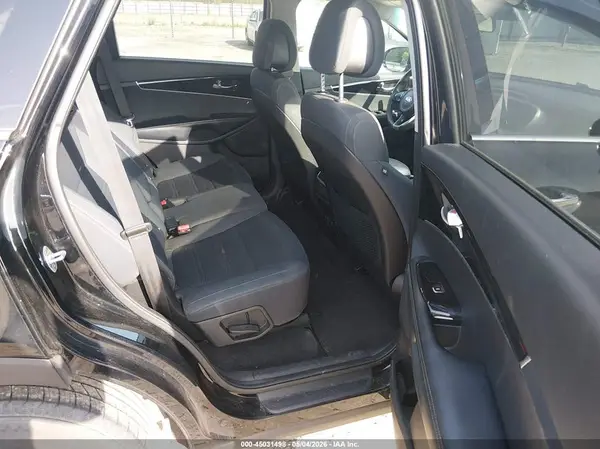 5XYPGDA55GG180625 2016 KIA SORENTO - Image 8