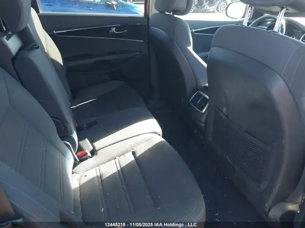 5XYPGDA55GG183959 2016 KIA SORENTO - Image 8
