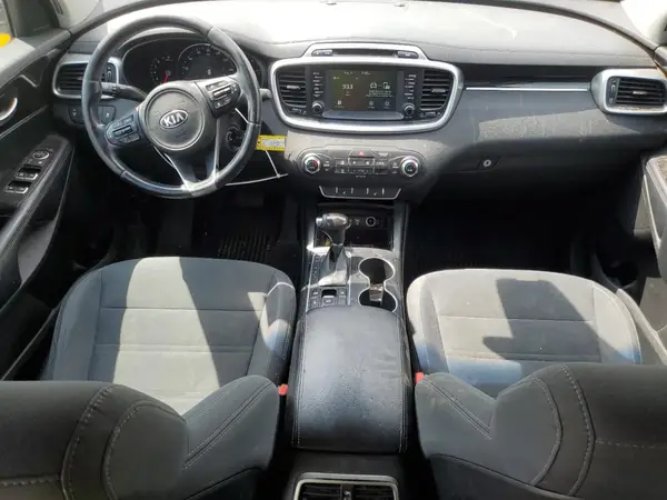 5XYPGDA55HG187494 2017 KIA SORENTO - Image 8