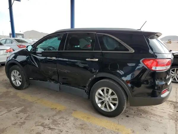 5XYPGDA55HG188015 2017 KIA SORENTO - Image 2
