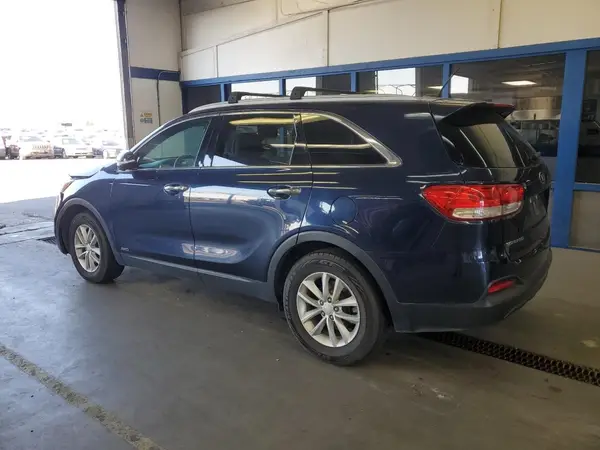 5XYPGDA55HG190217 2017 KIA SORENTO - Image 2