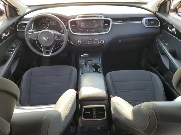 5XYPGDA55HG194199 2017 KIA SORENTO - Image 8