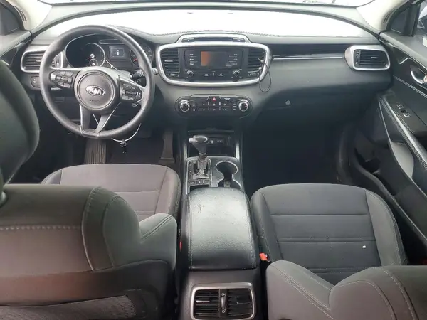 5XYPGDA55HG194221 2017 KIA SORENTO - Image 8