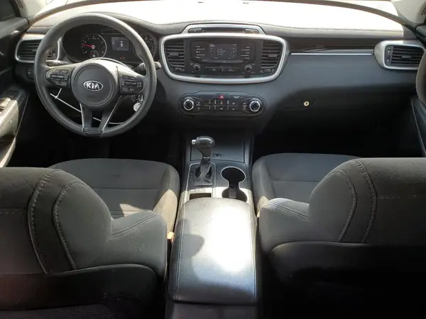 5XYPGDA55HG195191 2017 KIA SORENTO - Image 8