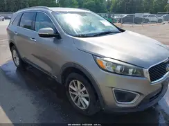 5XYPGDA55HG210305 2017 KIA SORENTO
