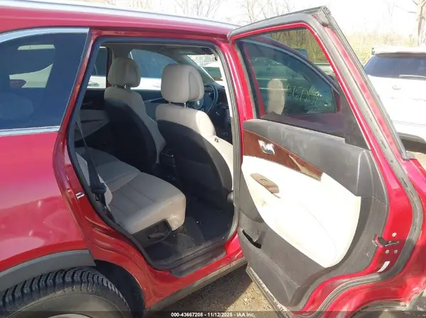 5XYPGDA55HG211177 2017 KIA SORENTO - Image 8