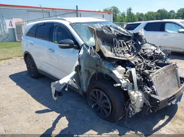 5XYPGDA55HG226942 2017 KIA SORENTO - Image 1