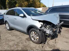 5XYPGDA55HG228903 2017 KIA SORENTO