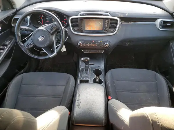 5XYPGDA55HG291466 2017 KIA SORENTO - Image 8