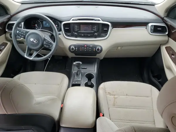 5XYPGDA55HG292911 2017 KIA SORENTO - Image 8
