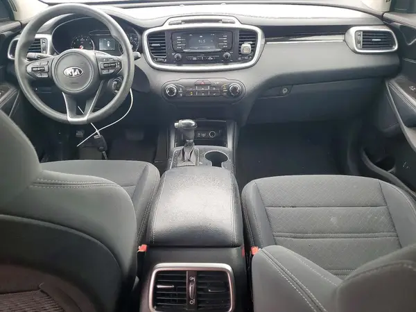 5XYPGDA55HG293122 2017 KIA SORENTO - Image 8