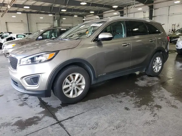 5XYPGDA55HG323042 2017 KIA SORENTO - Image 1