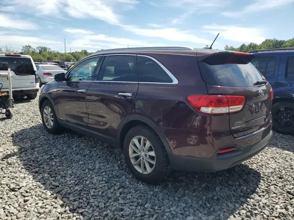 5XYPGDA55HG324174 2017 KIA SORENTO - Image 2