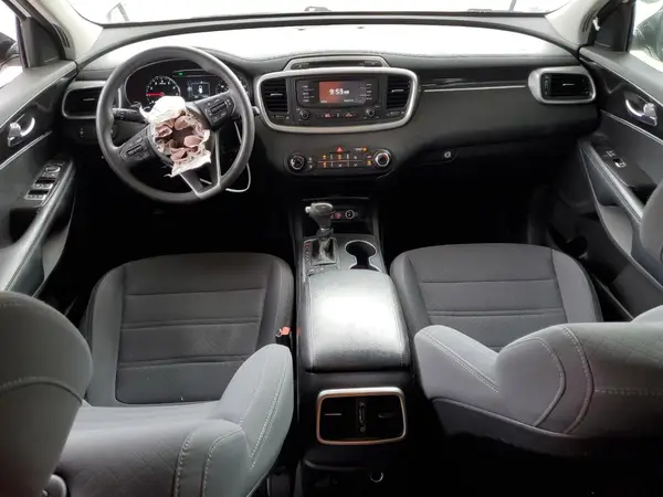 5XYPGDA55HG331299 2017 KIA SORENTO - Image 8