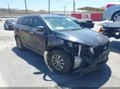 5XYPGDA55HG334090 2017 KIA SORENTO