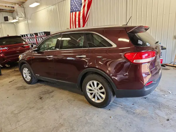 5XYPGDA55JG338887 2018 KIA SORENTO - Image 2