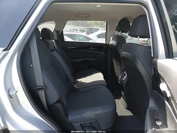 5XYPGDA55JG338954 2018 KIA SORENTO - Image 8