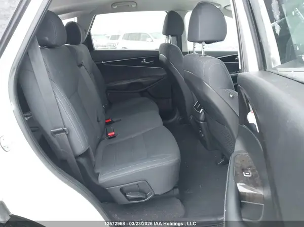 5XYPGDA55JG353941 2018 KIA SORENTO - Image 8