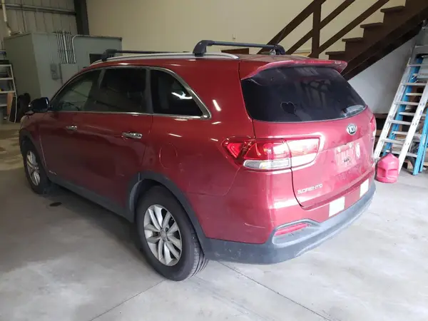 5XYPGDA55JG374031 2018 KIA SORENTO - Image 2