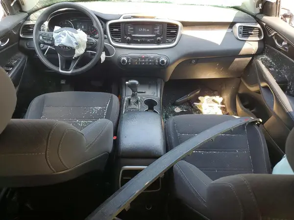 5XYPGDA55JG391055 2018 KIA SORENTO - Image 8