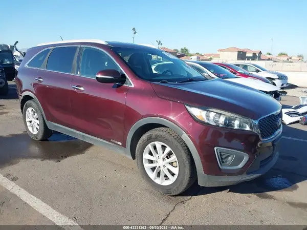 5XYPGDA55JG391590 2018 KIA SORENTO - Image 1