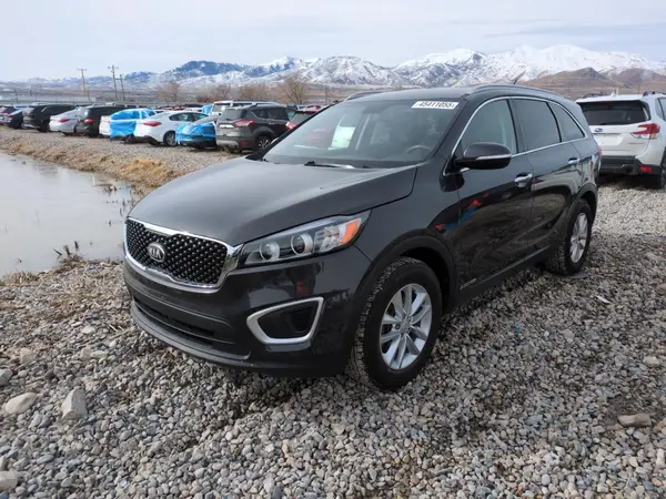 5XYPGDA55JG391718 2018 KIA SORENTO - Image 1
