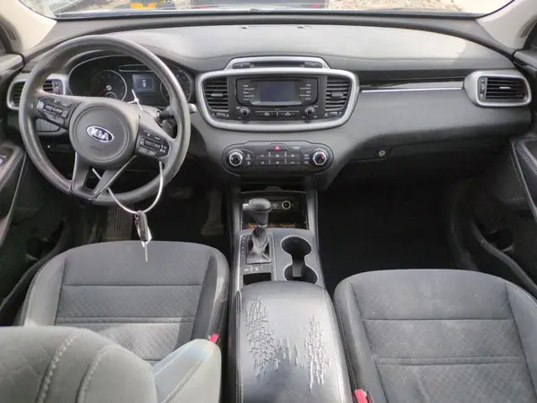 5XYPGDA55JG391718 2018 KIA SORENTO - Image 8