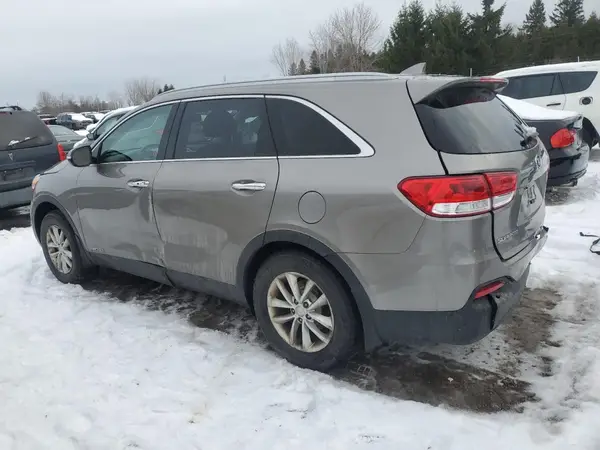 5XYPGDA55JG397065 2018 KIA SORENTO - Image 2