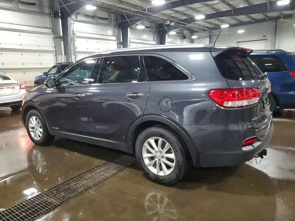 5XYPGDA55JG408596 2018 KIA SORENTO - Image 2