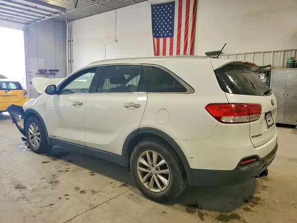 5XYPGDA55JG413605 2018 KIA SORENTO - Image 2