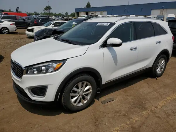 5XYPGDA55JG414253 2018 KIA SORENTO - Image 1