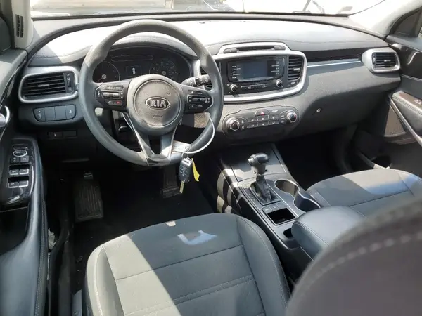 5XYPGDA55JG414253 2018 KIA SORENTO - Image 8