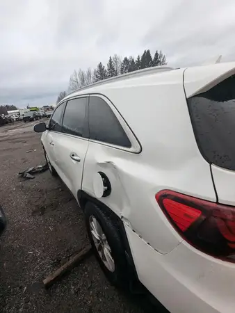 5XYPGDA55KG433404 2019 KIA SORENTO - Image 2