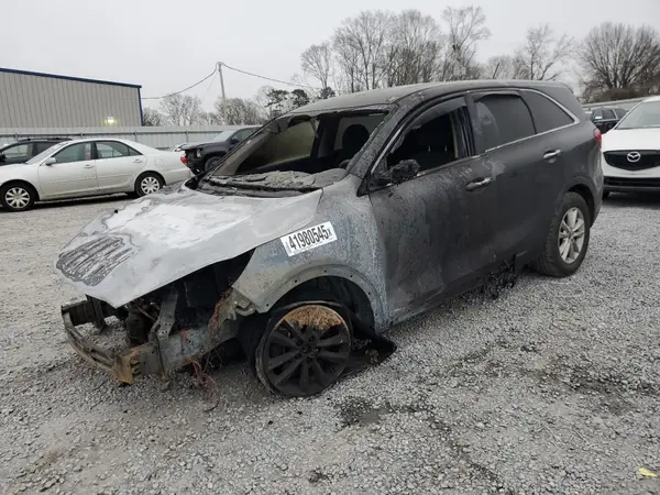 5XYPGDA55KG440594 2019 KIA SORENTO - Image 1