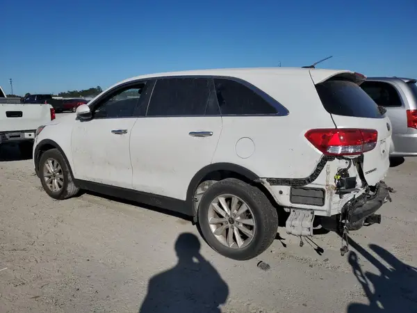 5XYPGDA55KG440725 2019 KIA SORENTO - Image 2