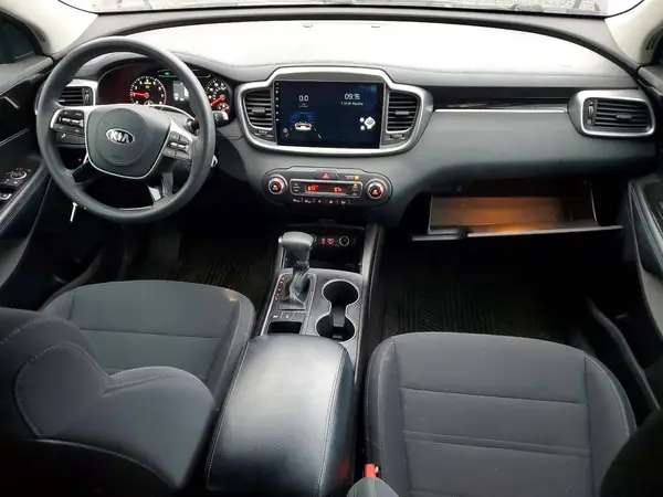 5XYPGDA55KG442376 2019 KIA SORENTO - Image 8