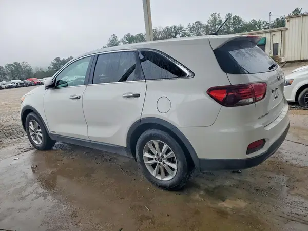 5XYPGDA55KG442572 2019 KIA SORENTO - Image 2