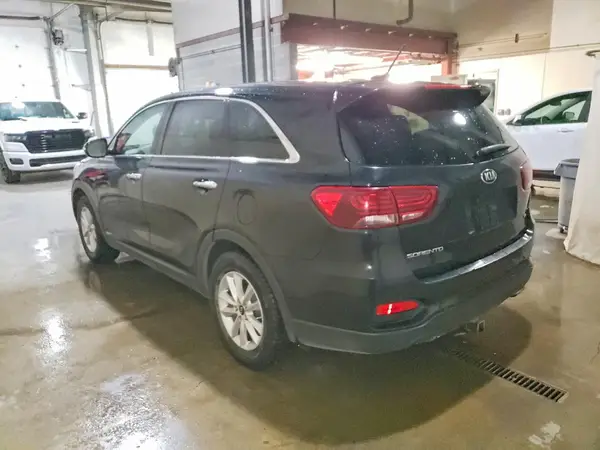 5XYPGDA55KG444791 2019 KIA SORENTO - Image 2