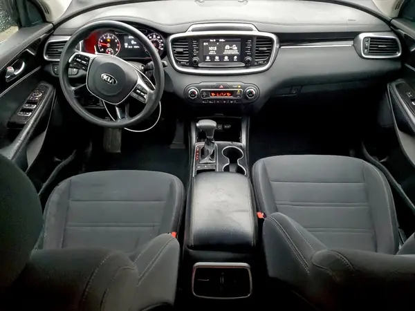 5XYPGDA55KG447951 2019 KIA SORENTO - Image 8