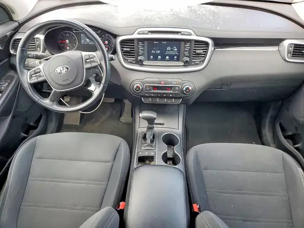 5XYPGDA55KG460702 2019 KIA SORENTO - Image 8
