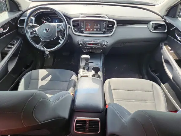 5XYPGDA55KG479976 2019 KIA SORENTO - Image 8