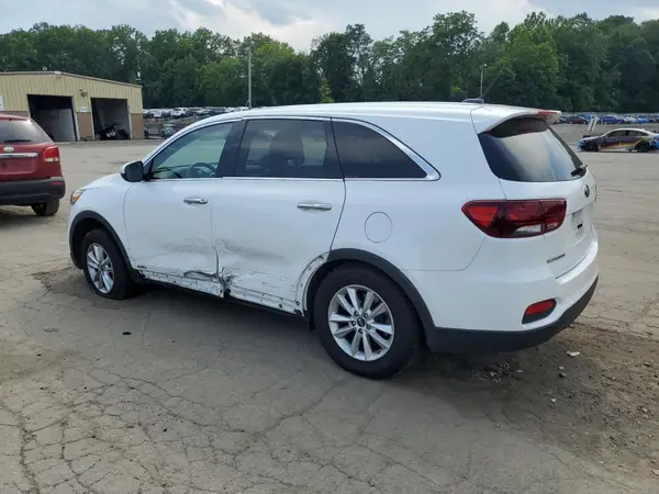 5XYPGDA55KG481209 2019 KIA SORENTO - Image 2