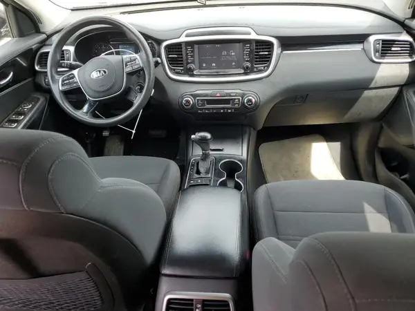 5XYPGDA55KG487303 2019 KIA SORENTO - Image 8