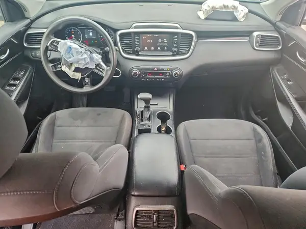 5XYPGDA55KG489987 2019 KIA SORENTO - Image 8