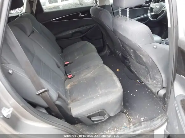 5XYPGDA55KG503905 2019 KIA SORENTO - Image 8