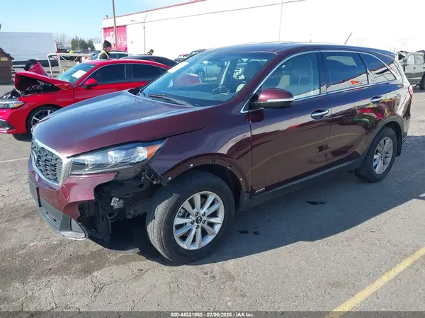 5XYPGDA55KG507419 2019 KIA SORENTO - Image 2