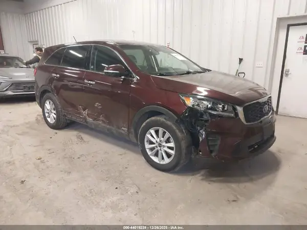 5XYPGDA55KG507453 2019 KIA SORENTO - Image 1