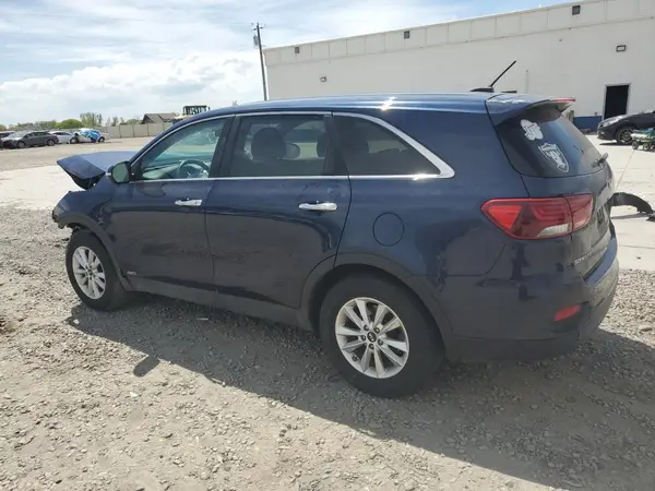 5XYPGDA55KG508599 2019 KIA SORENTO - Image 2